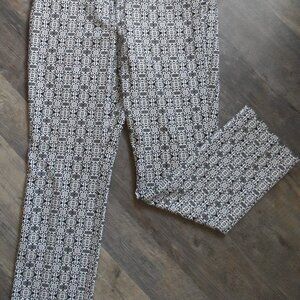 Chico's Womens Secret Stretch Black & White Straight Leg Pants Geometric Sz 1.5R